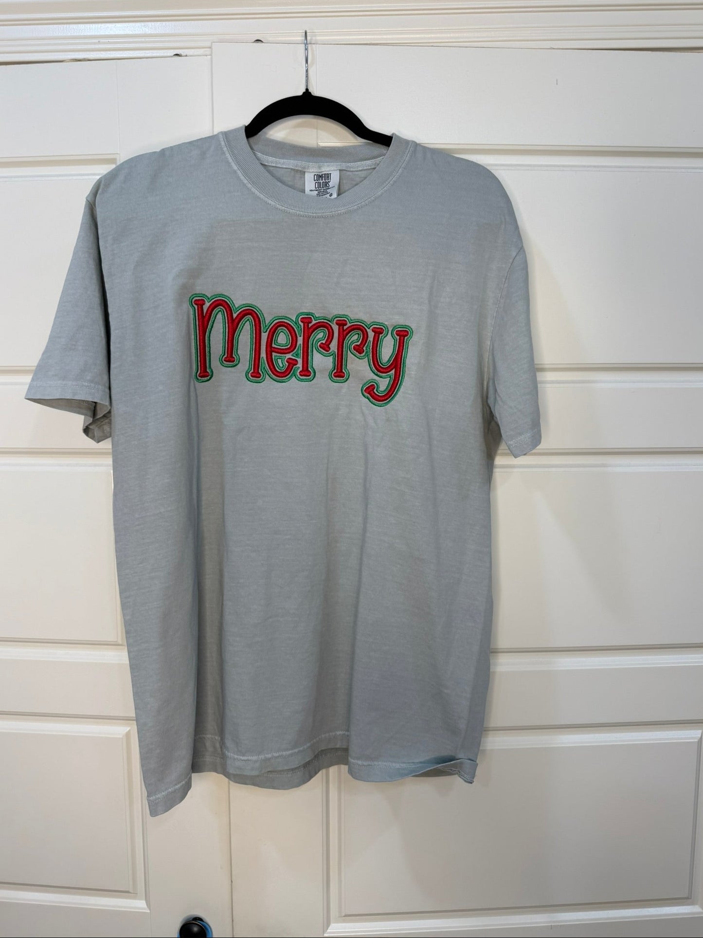 Merry | Puff Embroidery with Outline